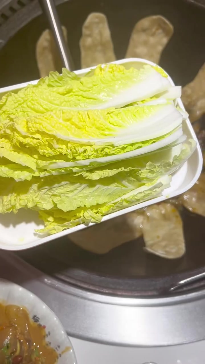 张员外地锅鸡太划算了!视频左下角赶快团