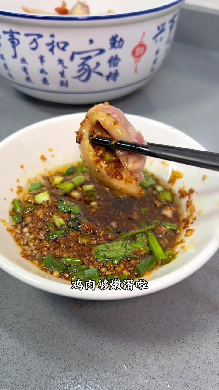 广东天气最近急剧降温,吃上一碗胡椒猪肚鸡暖笠笠,按照我这个做法简单易做 为你煲汤 煲汤 汤