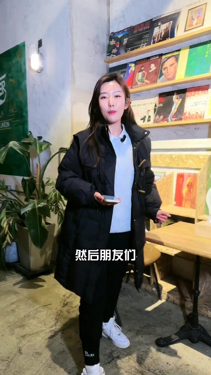 13酒馆铁岭酒馆没谁了,鸡尾酒长饮一杯8.8还没矿泉水贵呢、他家英式酒馆、特别有特点、全是
