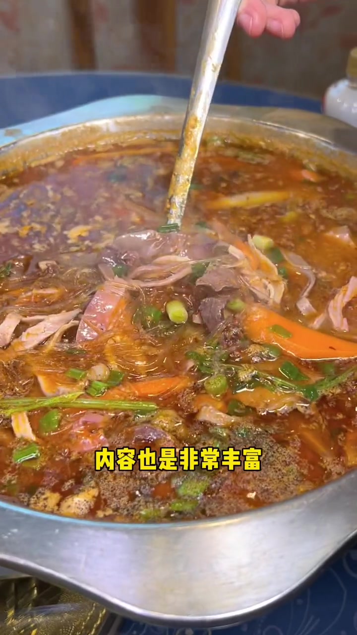 老回民烧烤羊杂汤只要38,铜锅涮羊肉只要68 回民烧烤 羊杂汤 铜锅涮羊肉 吃羊肉 广告