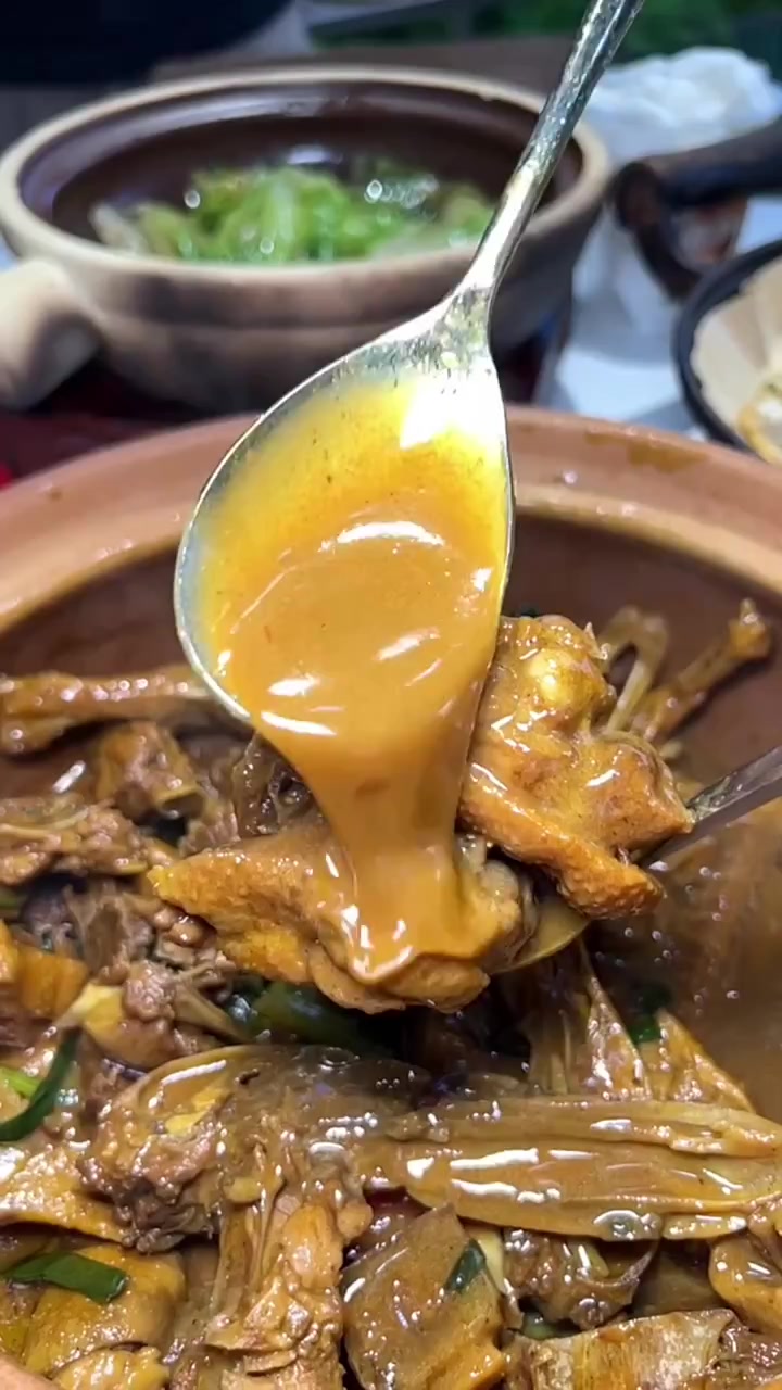 没想到三亚的鸭子都是吃海鲜长大的!