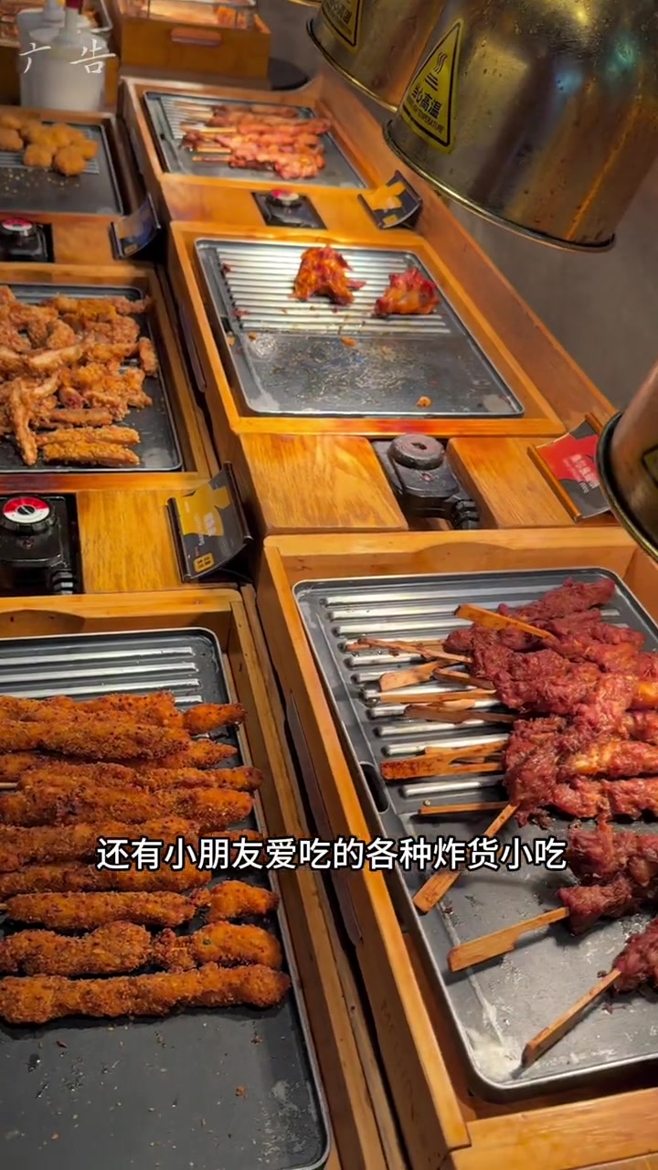 来比格吃自助让你实现比萨自由!披萨自由 比格不只榴莲披萨 比格披萨 自助餐 好吃不贵自助餐