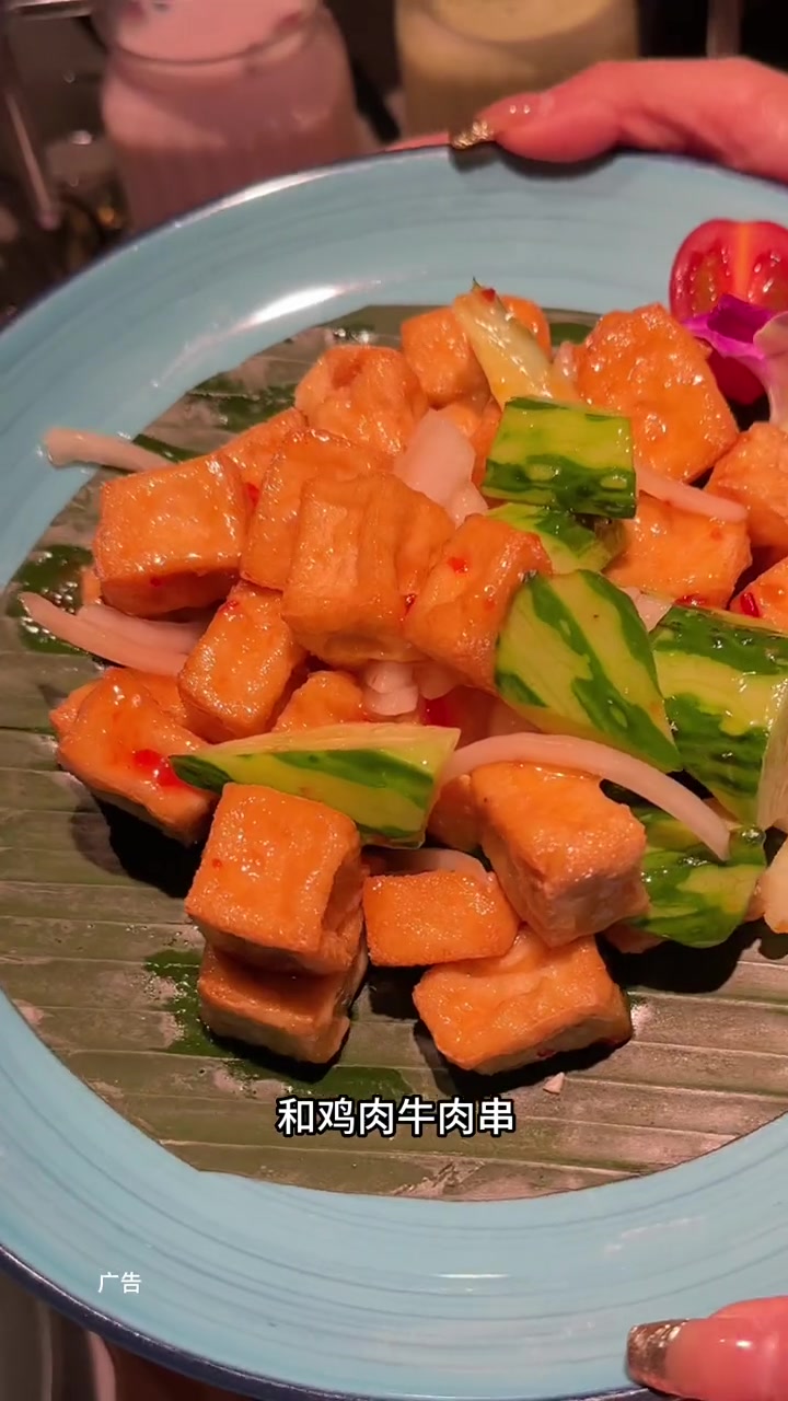 我们从小吃到大的水天堂,这次推出了238四人餐,上了新菜品新加坡菜系,味道很不错,喜欢吃水