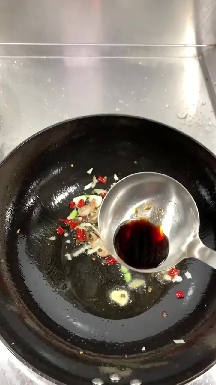 爆炒甘蓝这样做 爆炒甘蓝这样做 包菜 爆炒甘蓝 手撕包菜 下饭菜