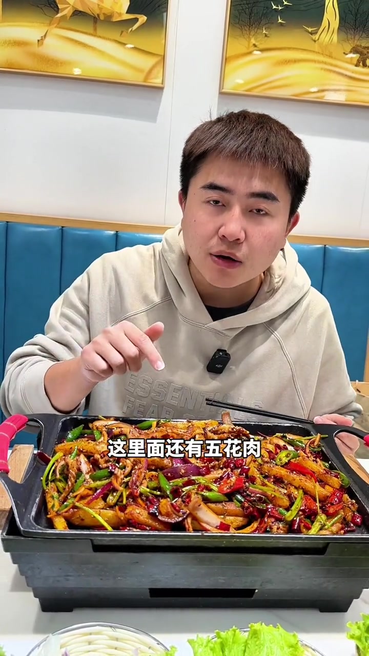 燕郊弘阳广场一家非常好吃的麻辣香锅和火锅鸡!太香了!人气火锅鸡店铺推荐 好吃上瘾的火锅店推
