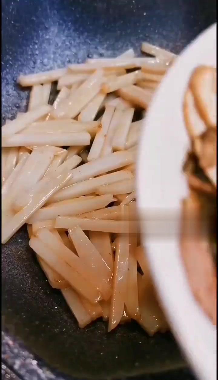 教你做地道的嵊州炒年糕一辈子的记忆