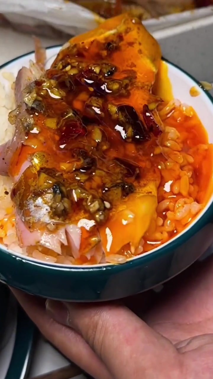 这个鱼真的太香啦太好吃啦 吃鱼 烤鱼 纸包鱼 特色纸包鱼 网红纸包鱼