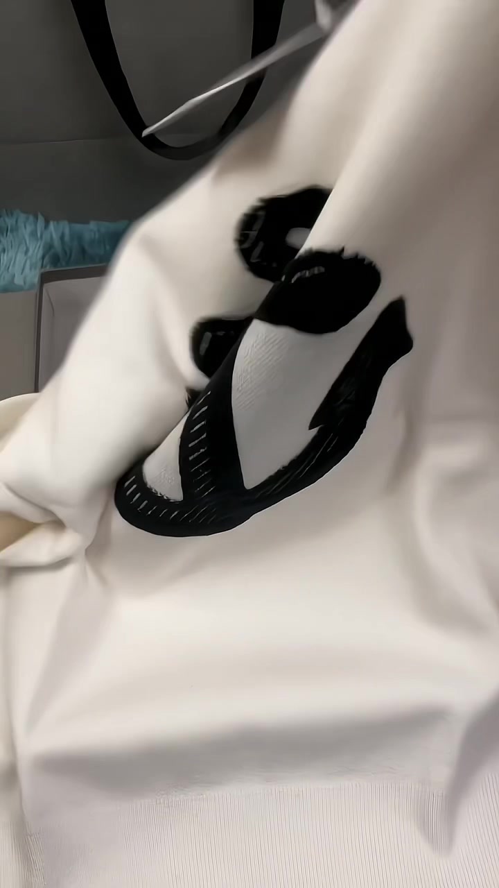 TB汤姆布朗针织羊毛衫舒适保暖