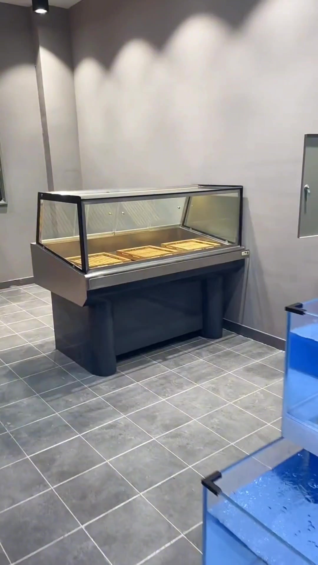 超市海鲜鱼缸厂家定制-海鲜池制作-海鲜池厂家,鱼缸