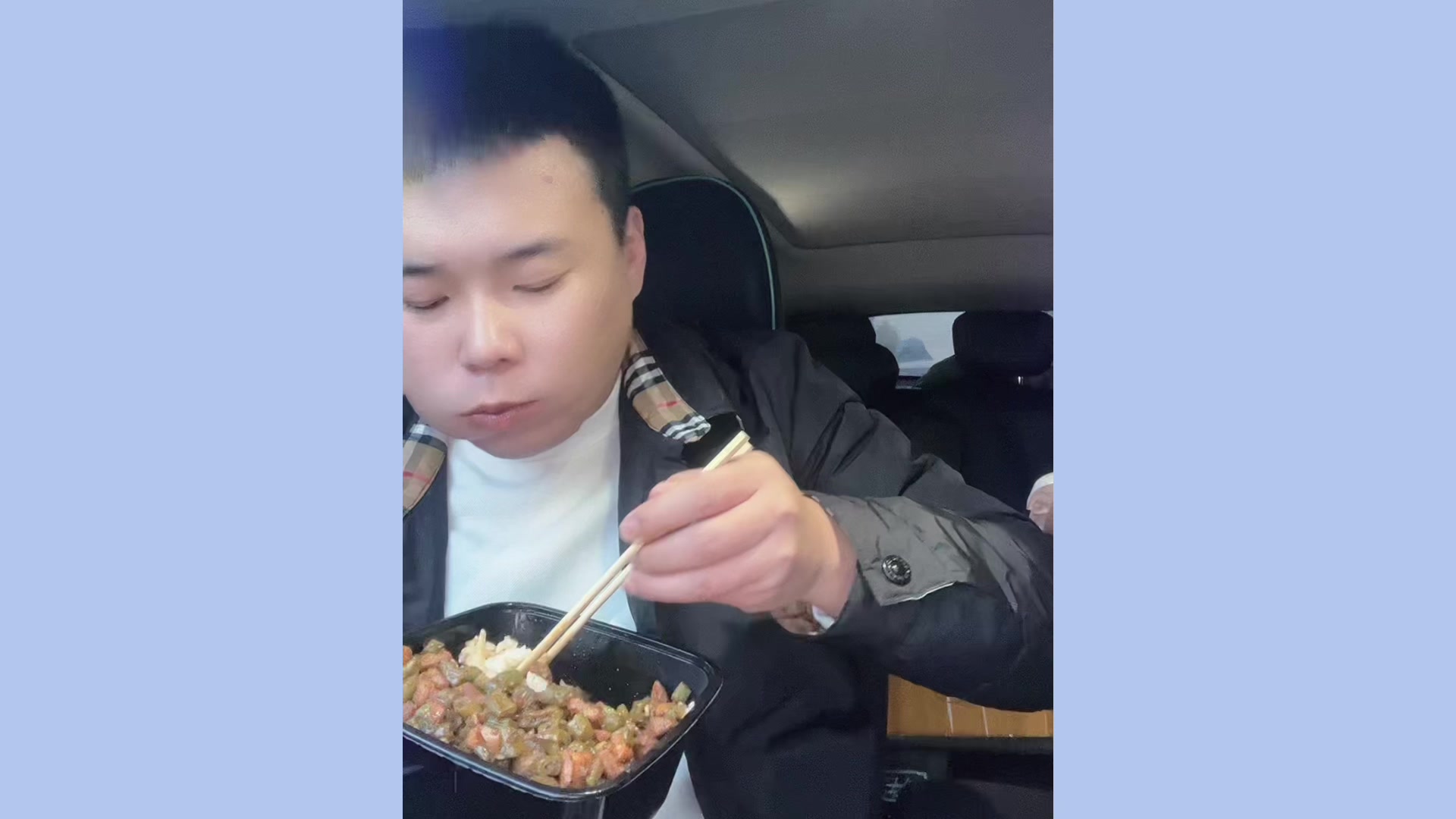 孜然豆角炒肉饭+炸串,嘎嘎香