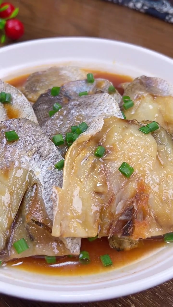 冬风起正是晒鱼干的好时节,温州的 米鱼鲞 你一定要试试刺少肉多,越啃越香 温州美食