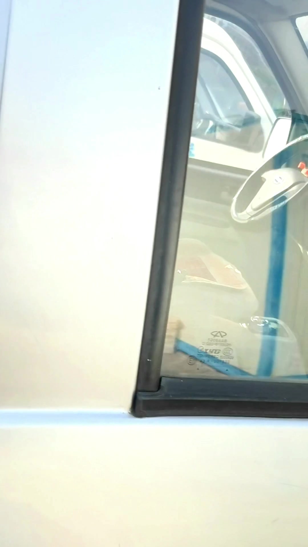 新能源二手面包车,开瑞优优2个出头,重庆纯电动物流车快递车