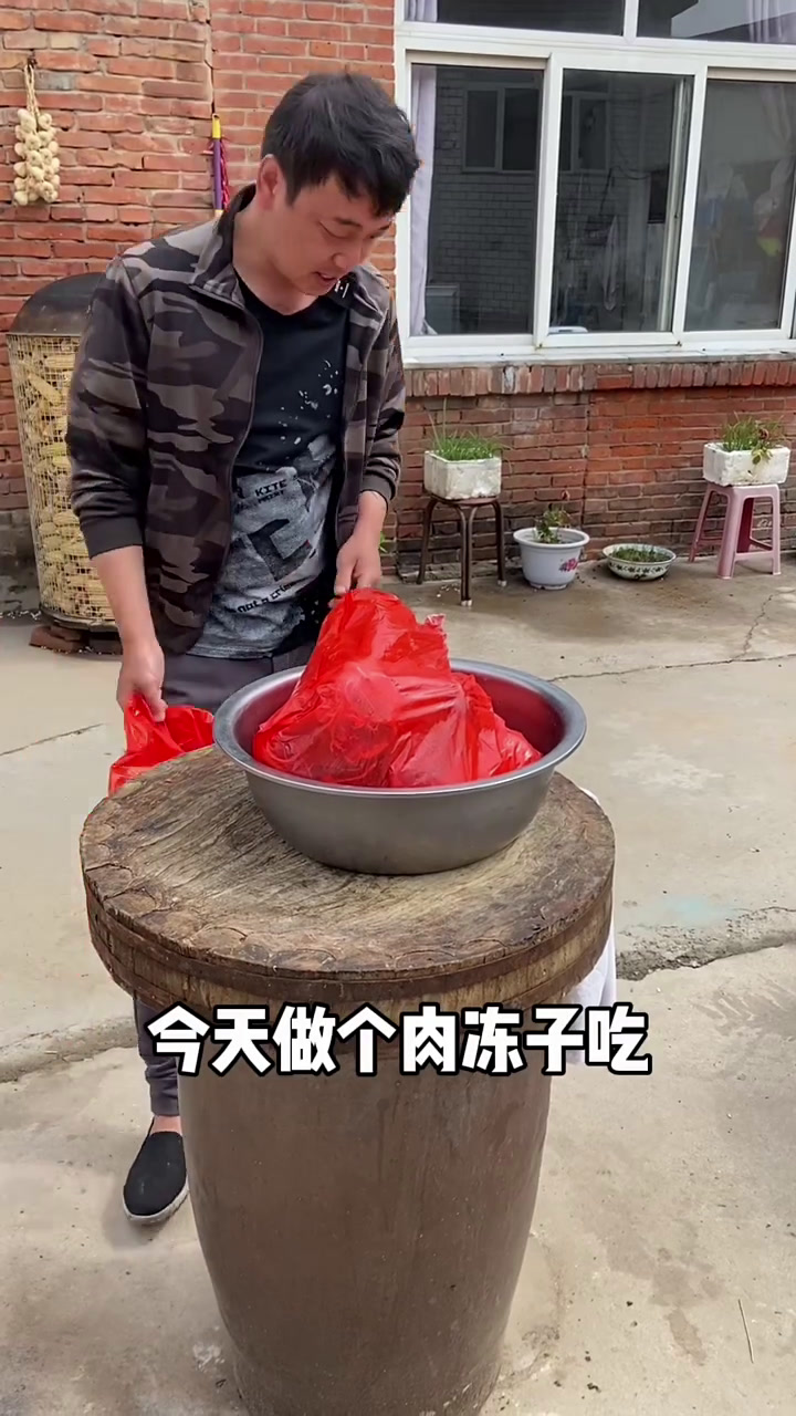 压肘花压猪头,太香了