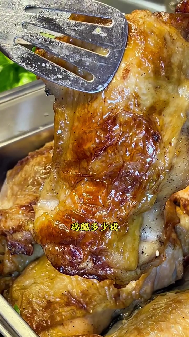 之前因为鸡腿卷饼肉多火出圈的集庄乡再次上新,双倍金枪鱼新品预售11.9,每一口都是金枪鱼 