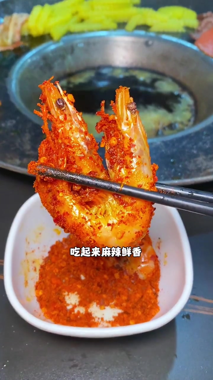 就在龙华大浪新百丽工业园,这家贵州苗苗烙锅,现在团购68就可以吃上这一桌2到3人餐,住附近