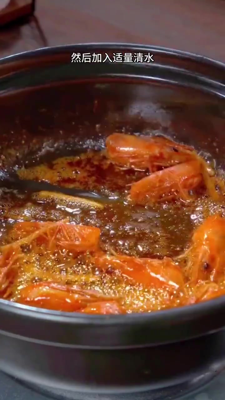 美味辽宁等您来 蒜蓉粉丝虾怎么做,以后大虾买回来就做这个蒜蓉粉丝虾,做法简单,粉丝吸满汤汁