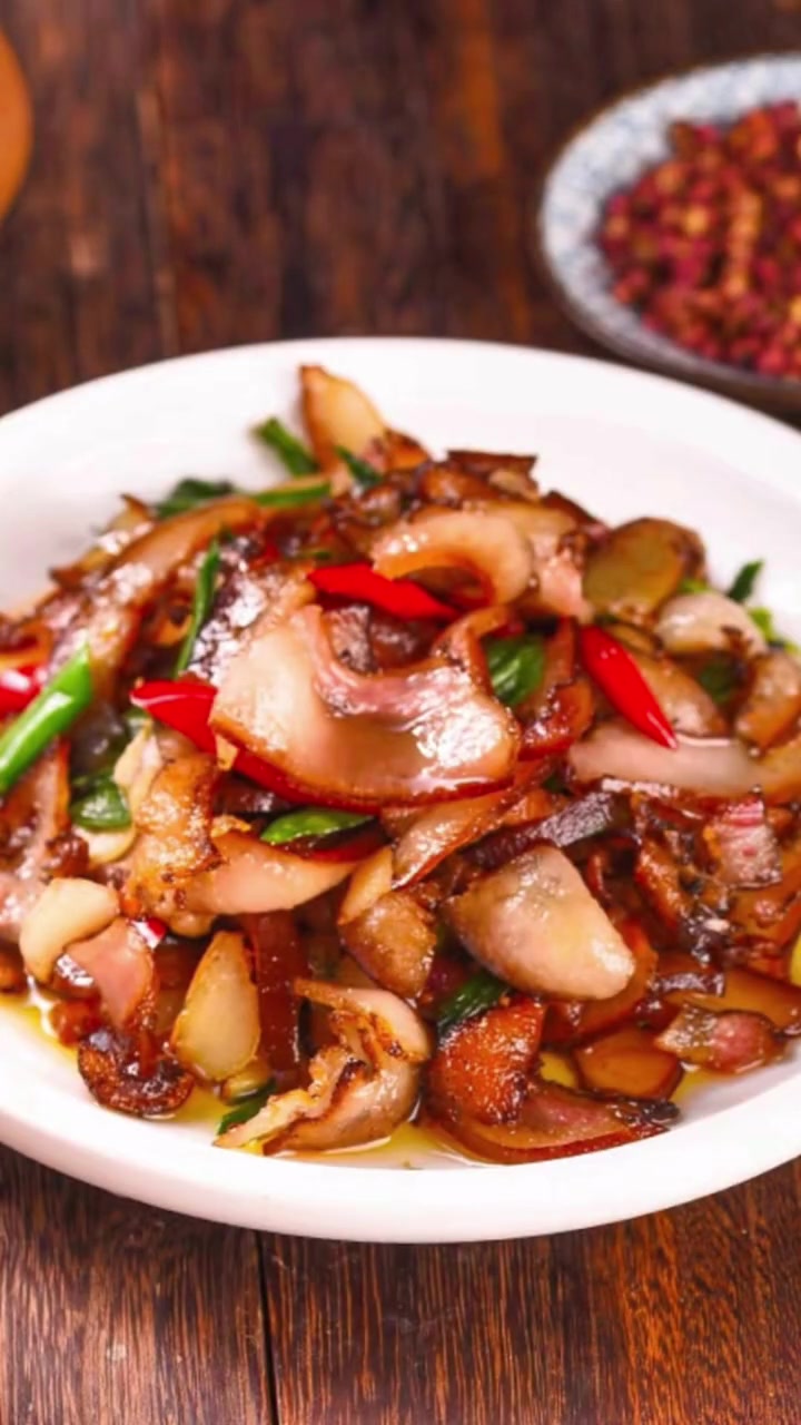 宏嗲嗲腊猪唇口片,地道的湖南湘西传统工艺,朋友小聚下酒的好菜,酒席饭店小炒的半成品,软糯味