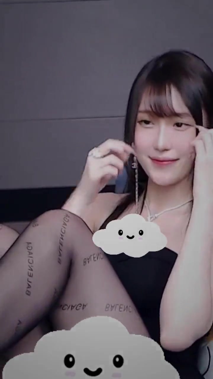 嗨丝YYDS!斗鱼腐团儿 腐团儿