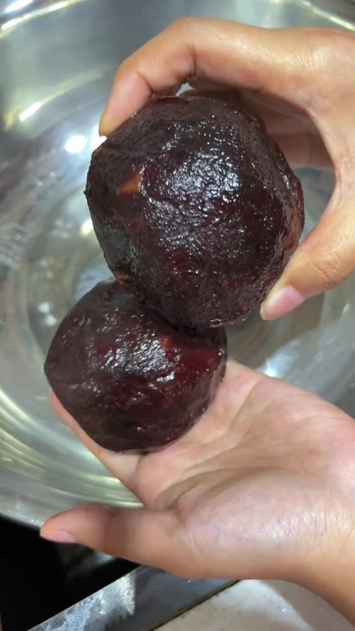 贵州特产血豆腐,炒菜下火锅都很安逸,真的太好吃了!贵州特产 贵州血豆腐 血豆腐