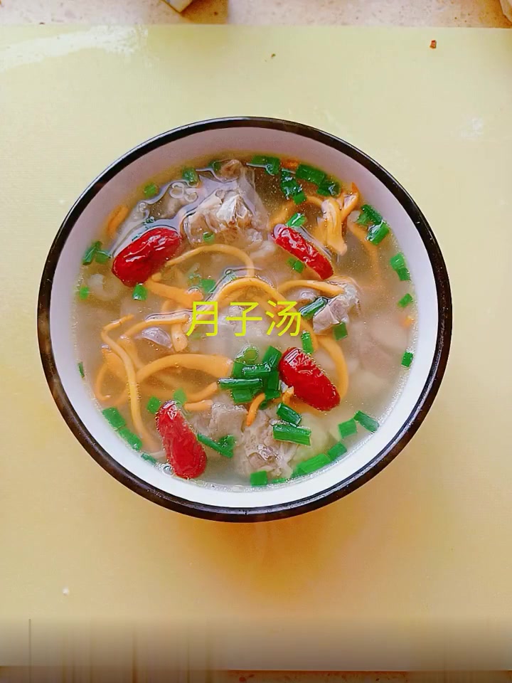 月子下奶汤,虫草花炖鸡汤