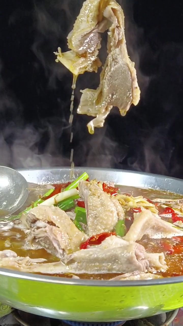 固始美食汉鹅块,汉鹅杂,鲜嫩多汁,汤鲜味美,简单易学易做出餐快适合小本创业,想学你就来我直
