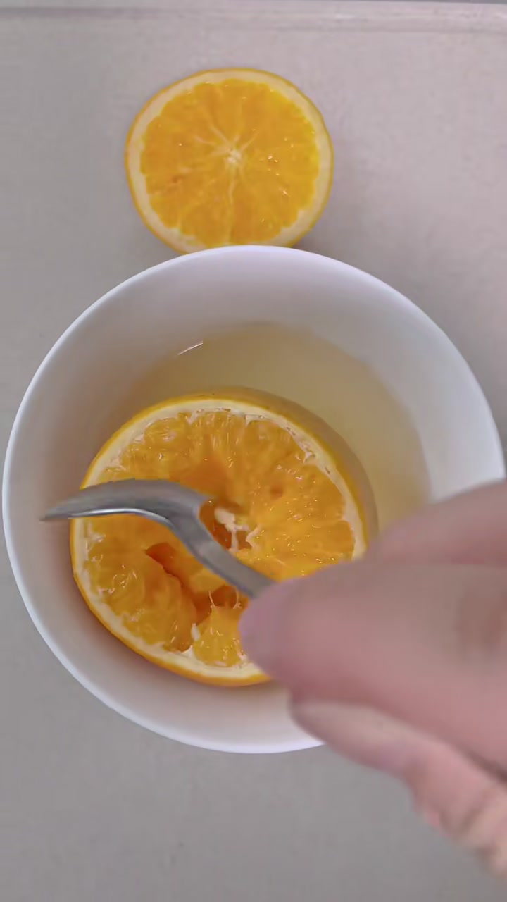 咳嗽食疗:蒸橙子