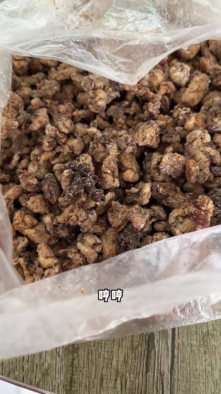 以前咱妈问我吃啥馅的饺子,我永远都会说酸菜馅的,你们有没有执着一种馅?记录真实生活 记录我