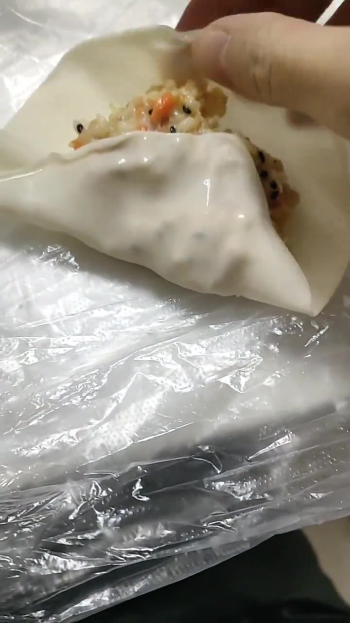 早餐吃粉丝吃腻了,自制大米饭团,换换口味 纯手工制作美食 爱生活爱分享爱美食 味道棒棒哒