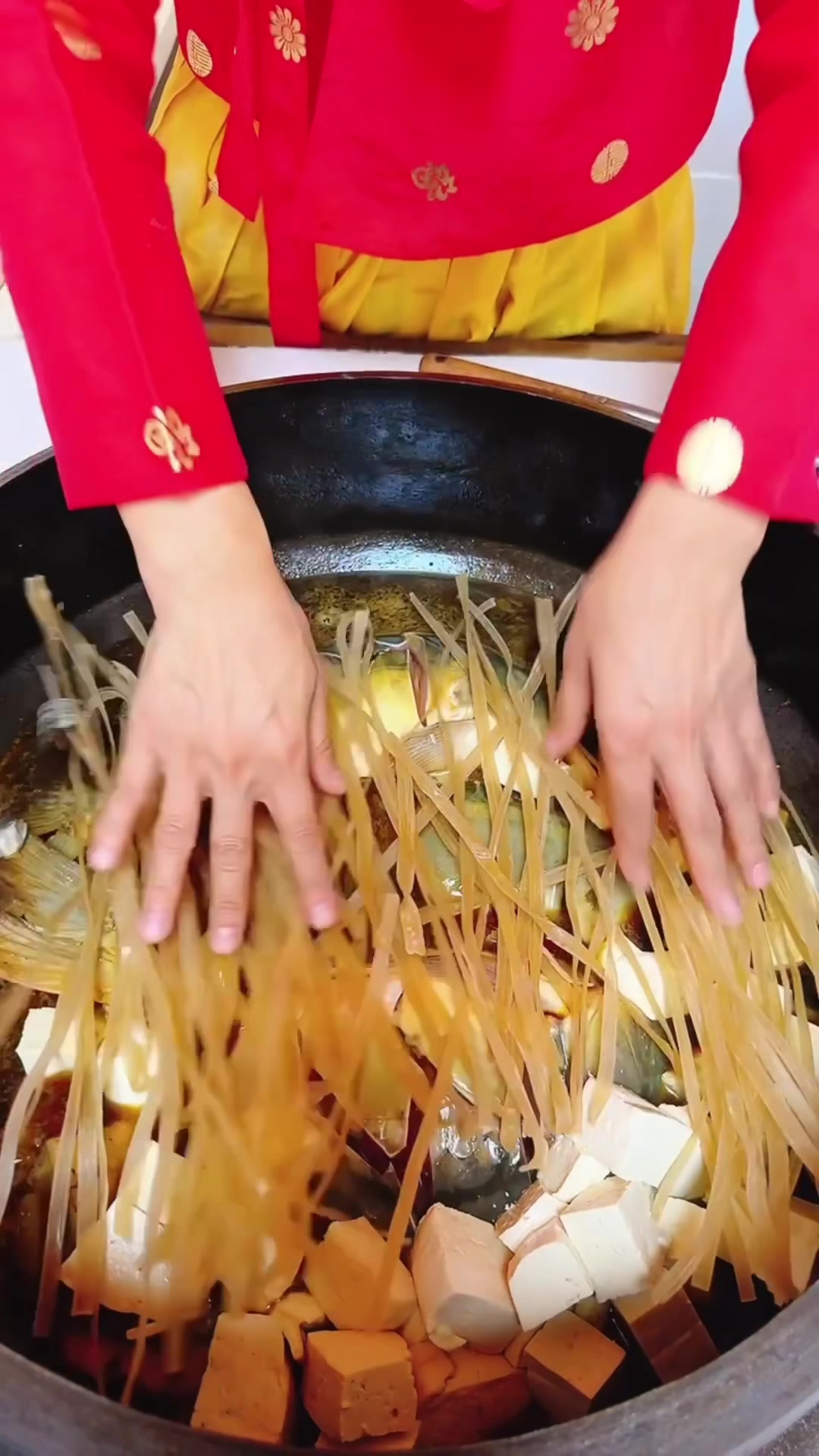 香鱼炖豆腐太有食欲啦