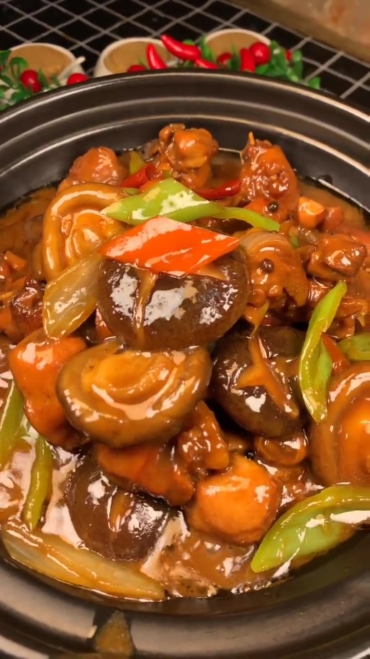 黄焖鸡这样做!美食教程 年夜饭菜单提前曝光了 年夜饭必学菜谱推荐 黄焖鸡