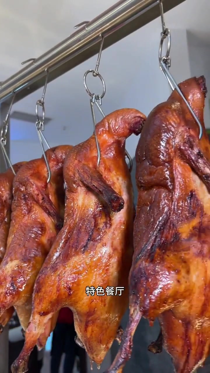 涪陵峨眉烧烤旗下-涪厨味道,顺水鱼馆,御厨烤鸭,三大品牌,特色餐厅今日盛大开业,菜品低至6