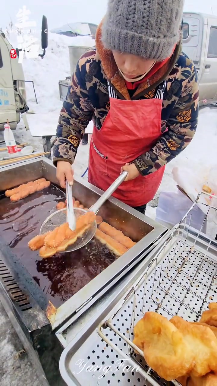 人间烟火气,最抚凡人心,今天带大家看一看鸡西市鸡东县哈达镇西采大集 赶集 农村大集人间烟火
