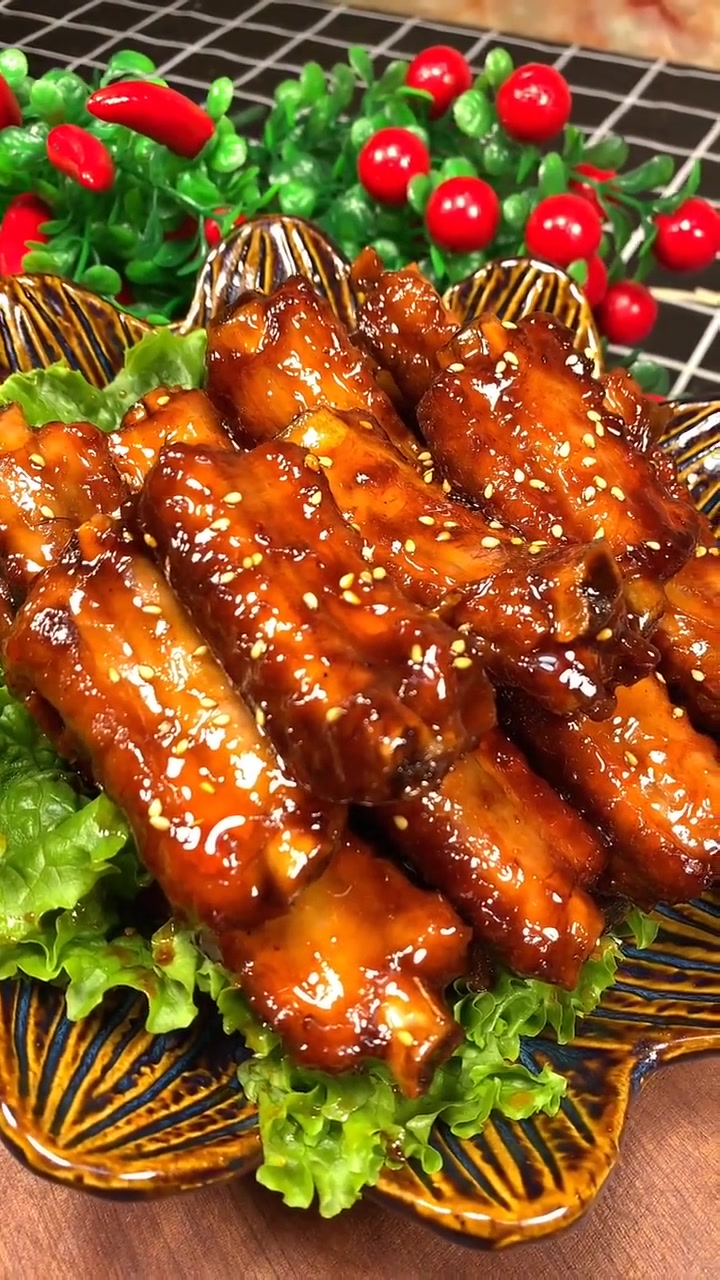 红烧排骨这样做!记录真实生活 记录我的生活碎片 年夜饭必学菜谱推荐 红烧排骨 过年回来第一