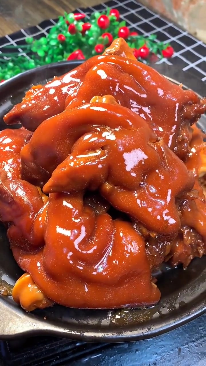 年夜饭必备红烧猪蹄!记录真实生活 记录我的生活碎片 我用月来记录生活 年夜饭 猪肉新吃法