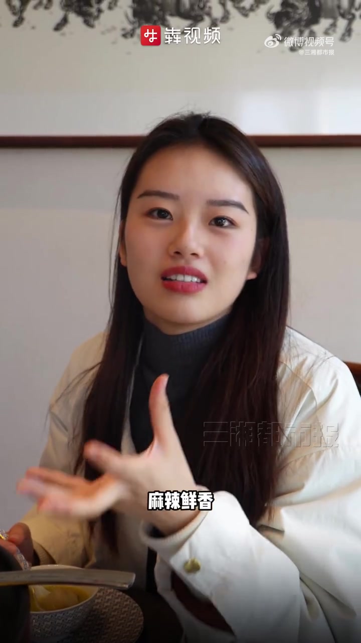 「烟火可亲|岳阳细毛五秒撸虾十分上头」洞庭湖畔,岳阳楼旁,洞庭湖小镇里,藏着一家新开业的中