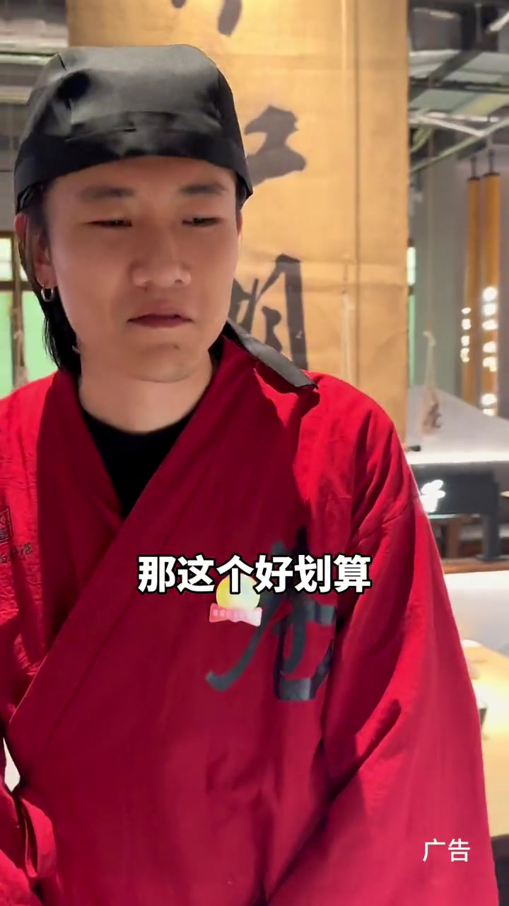 湖北大学新开了一家烧烤集合店!59代100!炭烤大油边、东北麻辣拌!还有锅包肉螃蟹海鲜!太