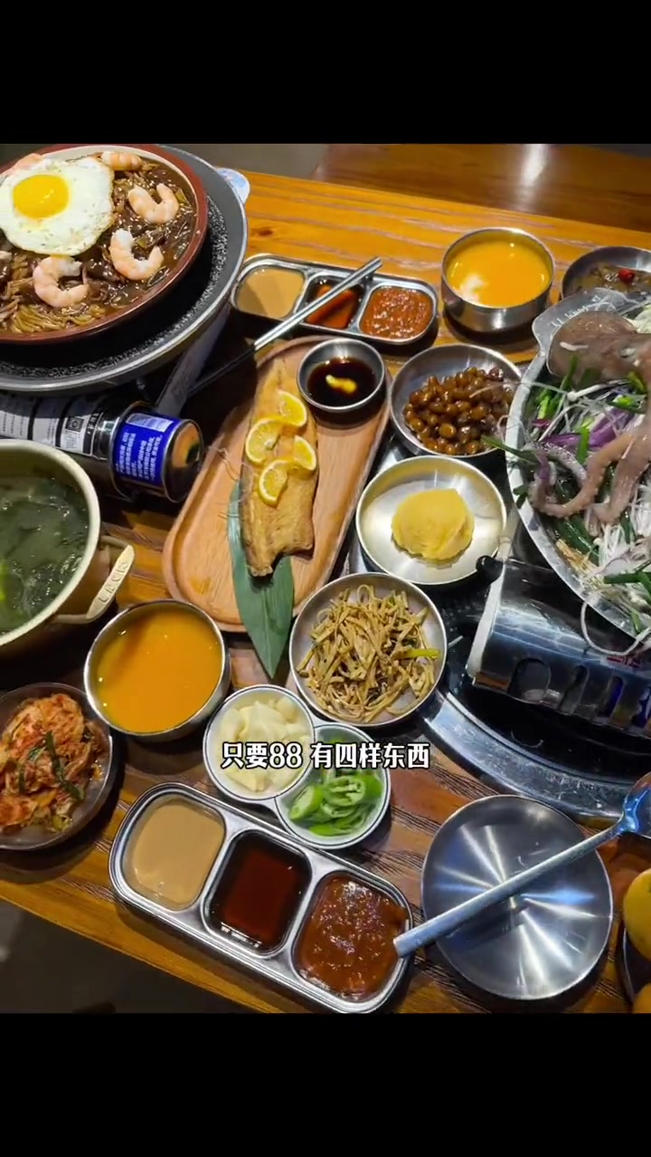 学士街喜初禧都知道吧!他们的章鱼锅一定要尝尝看!喜初禧烤肉 喜初禧 天儿冷吃点啥 学士街美