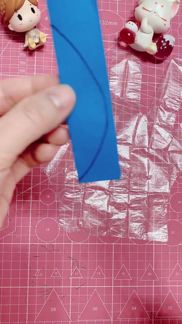 用一次性手套做个好玩的漂亮小公鸡,简单易学,一起来试试吧 亲子手工 自制玩具 手工diy 