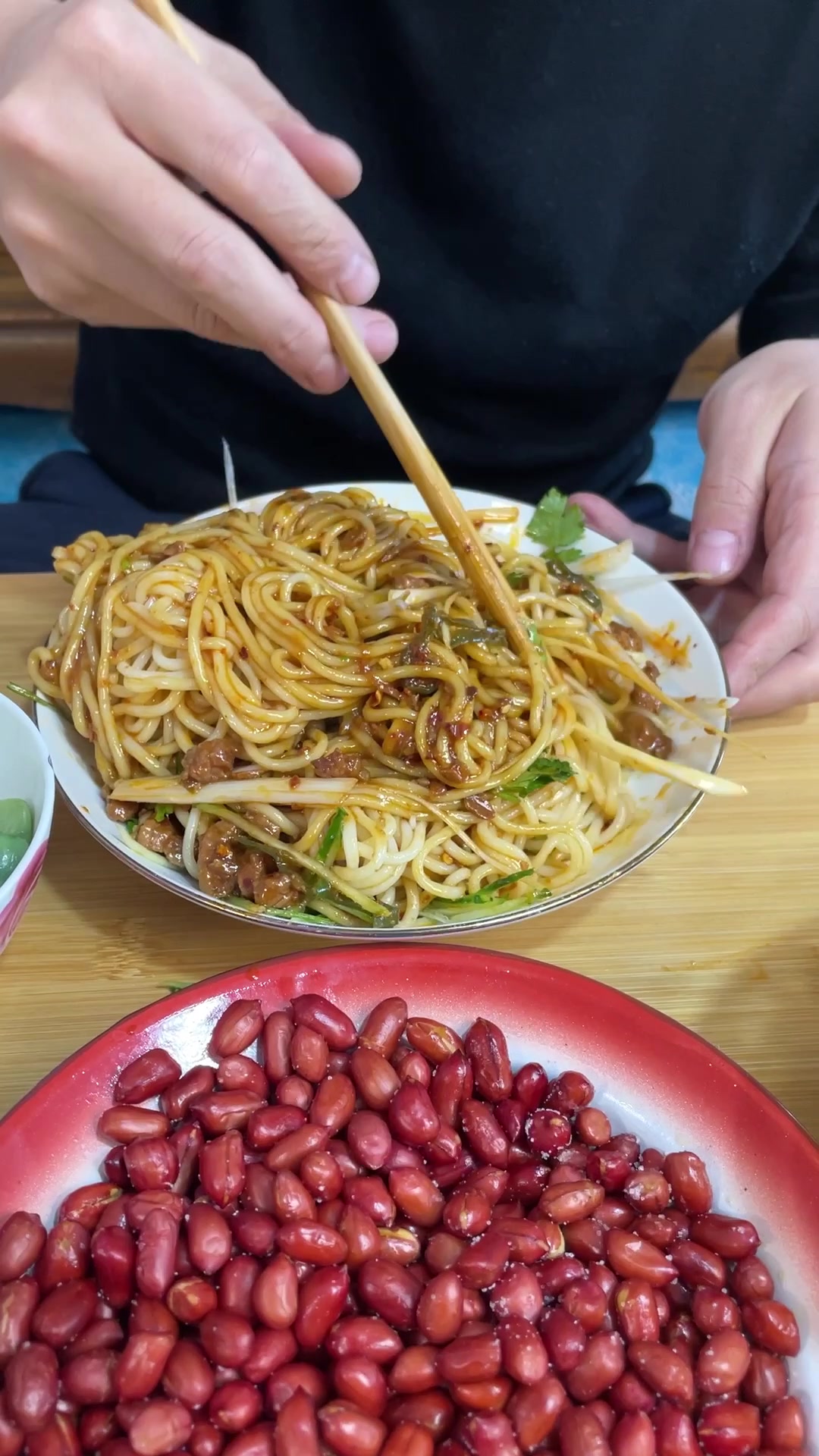 东北肉酱面 小酒喝起来