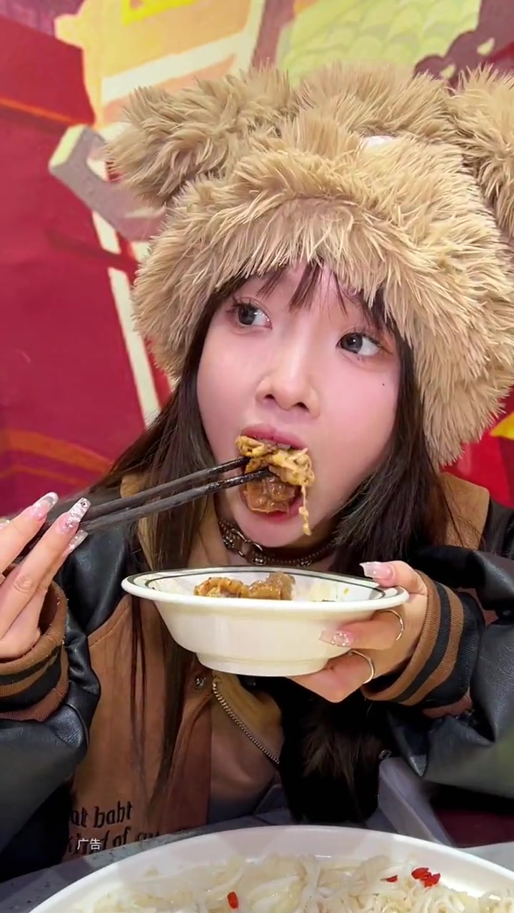 天!138双人火锅自助!1米长的肥牛肥羊等几十种火锅配菜随便炫~ 长沙美食根本吃不完 自助