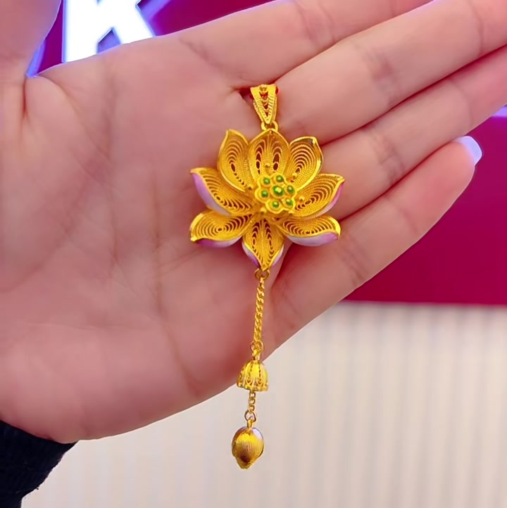 足金999.9莲花项坠 寓意和和美美,好运连连