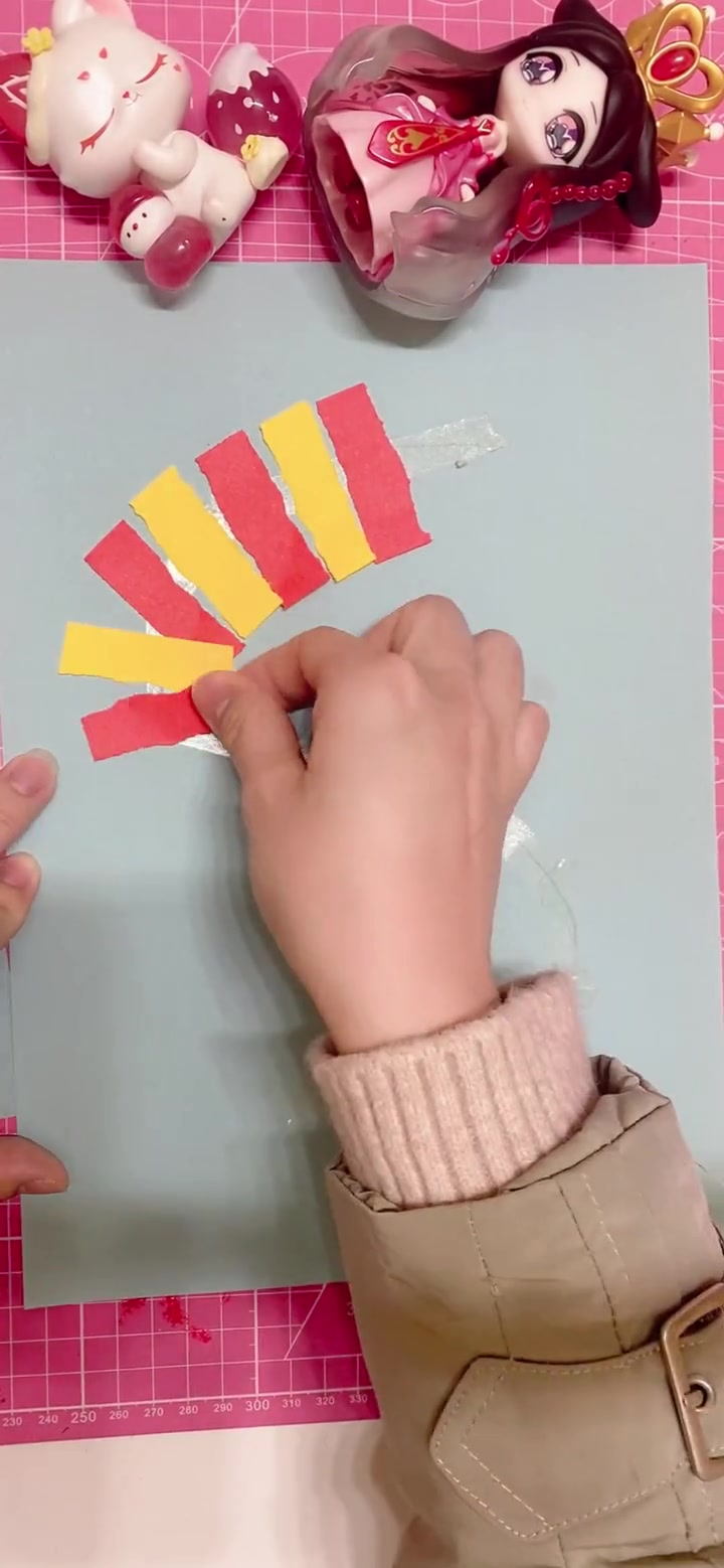 新年龙年快到了,教大家用撕纸拼贴一条简单有趣的龙 手工diy 幼儿园手工 亲子手工 创意手