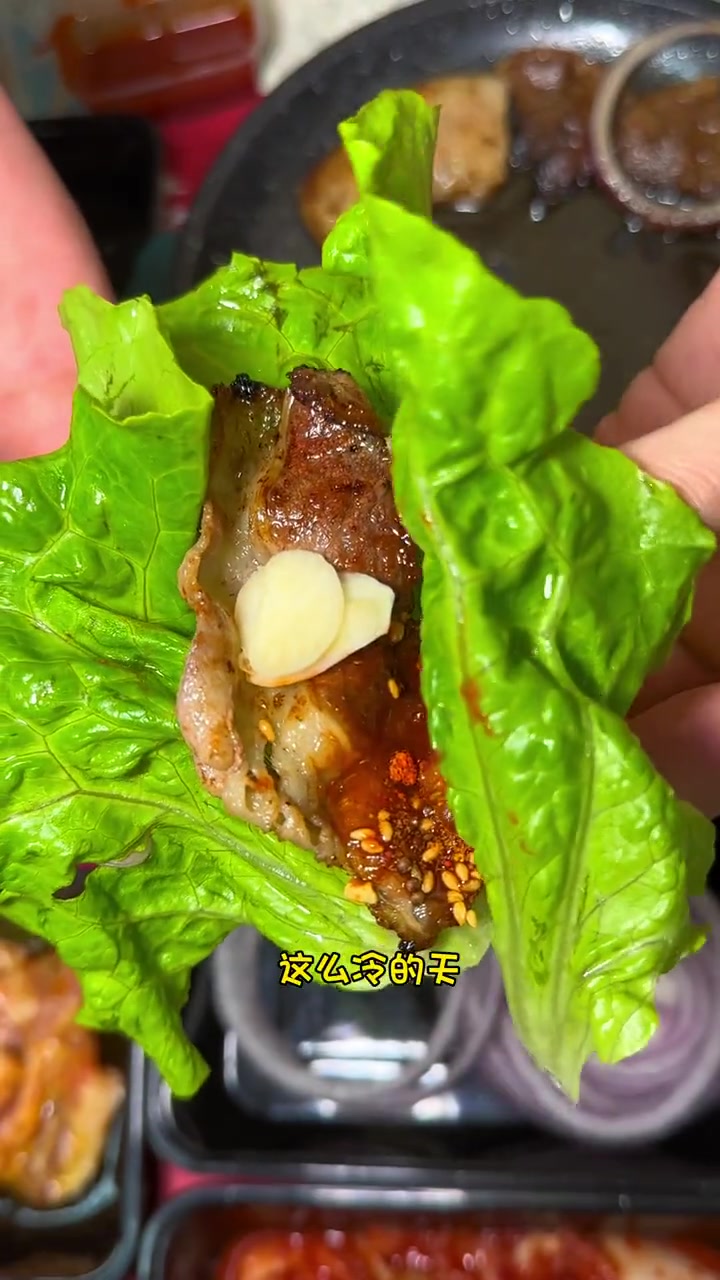 冬天和烤肉最优搭配,选择燚东北泥炉烤肉 一起吃烤肉 烤肉到家 这样吃烤肉才过瘾 烤肉真香