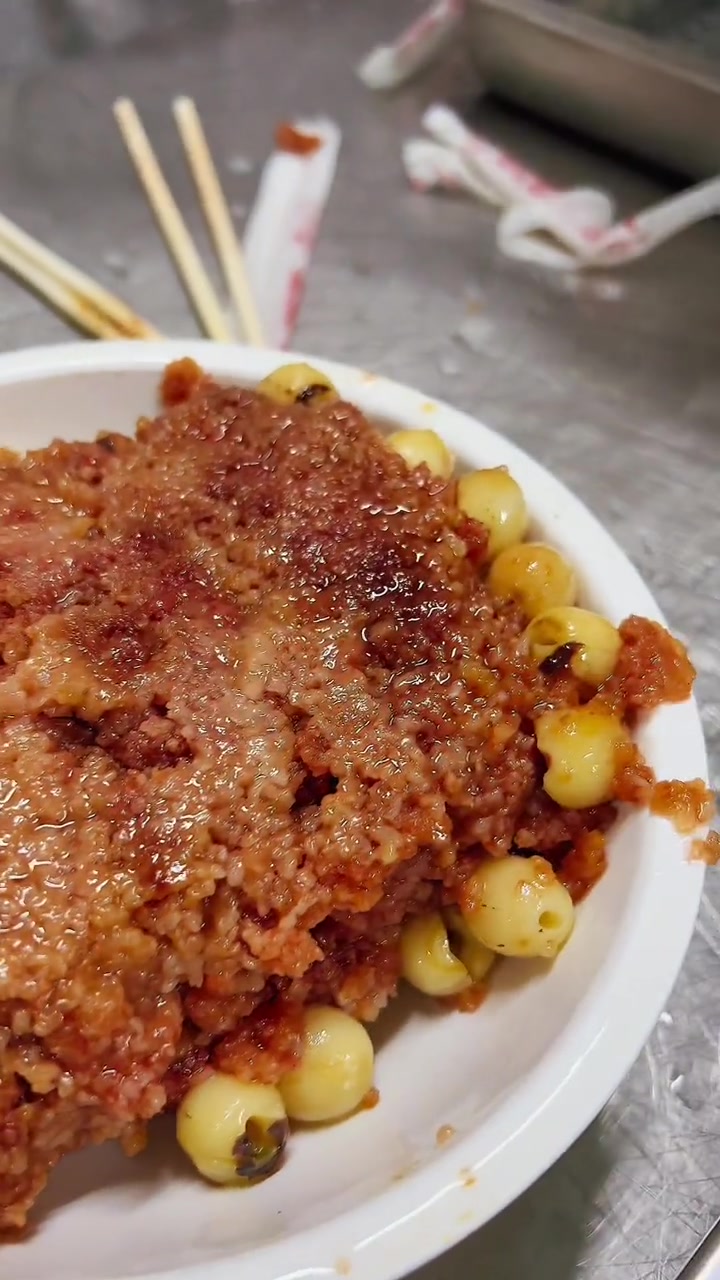 莲子粉蒸肉,楚菜第一菜,不服吗?说说你认为的楚菜经典有哪些?真材实料才能做出好味道 楚菜经