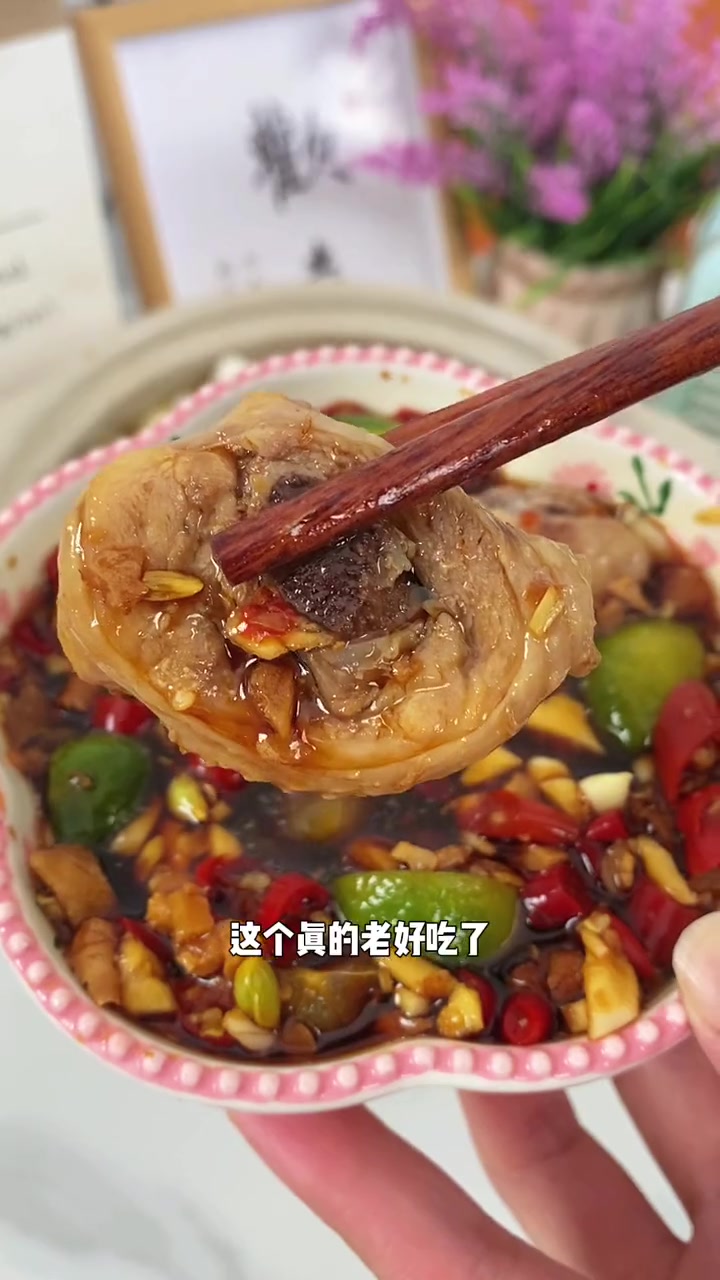 不到九十块钱 竟然让我实现了 椰子鸡 自由!鸡汤鲜甜肉也嫩,这一锅够吃好几个人 海南椰子鸡