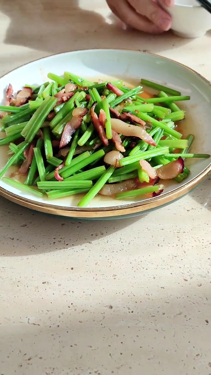 热门 水果芹菜你吃过吗?