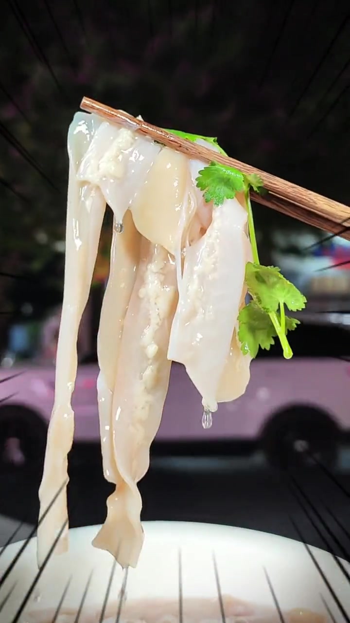 潮汕三种特色火锅都是什么你知道吗?卤水火锅的发源地是在汕头澄海的隆都镇,当地人也叫鹅肠火锅