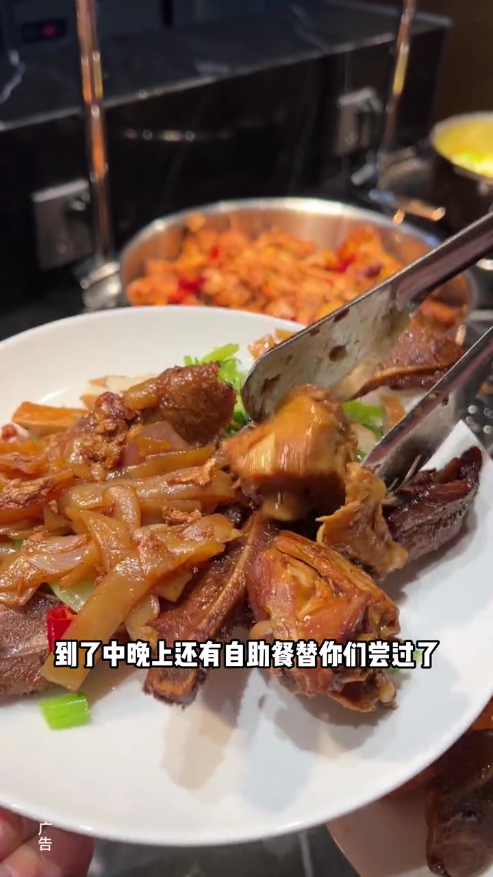 工作日白天居然有这么多人,都不用上班的吗?!洗浴汗蒸 冬天太适合泡汤啦 汗蒸汗蒸 汤泉 环