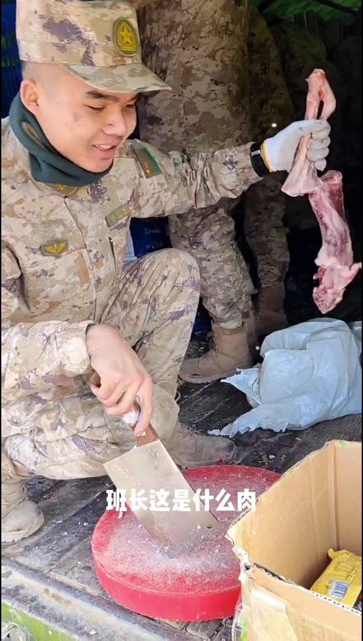 救灾一线,战区陆军炊事员的话令人破防~ 子弟兵 抗震救灾