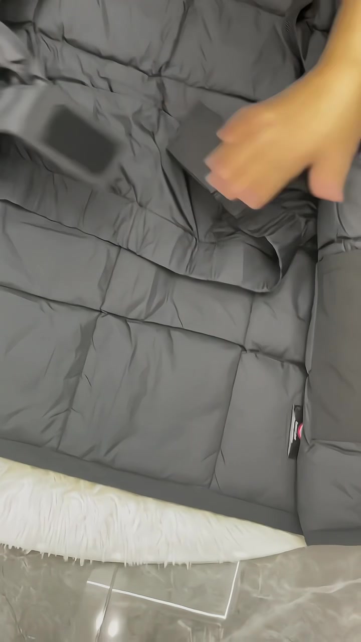 加拿大鹅08款远征羽绒服,中长款设计抗寒保暖又舒适